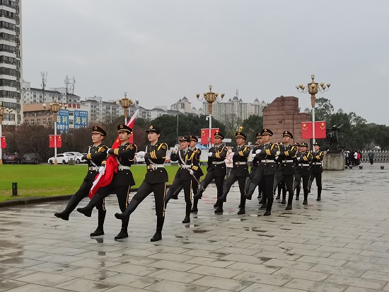 说明: C:\Users\Administrator\Desktop\ac米兰官方网站举行升国旗仪式\ac米兰官方网站举行升国旗仪式\1.jpg