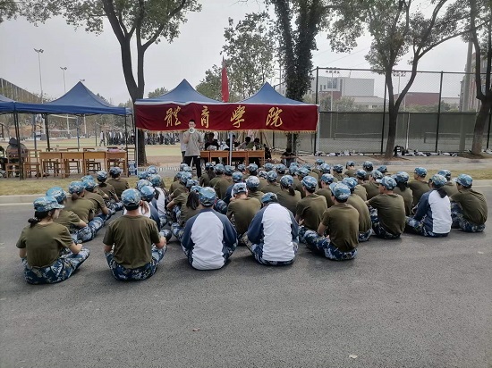 说明: C:\Users\Administrator\Desktop\ac米兰官方网站2022级新生军训圆满结束2022.10.8\ac米兰官方网站2022级新生军训圆满结束2022.10.8\1.jpg