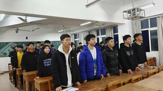 说明: C:\Users\Administrator\Desktop\ac米兰官方网站开展“我心向党喜迎二十大”主题班级合唱活动2022.2.28\ac米兰官方网站开展“我心向党喜迎二十大”主题班级合唱活动2022.2.28\1.jpg