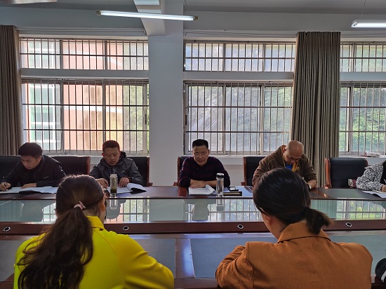 说明: C:\Users\Administrator\Desktop\ac米兰官方网站召开10月份党委中心组专题学习会\ac米兰官方网站召开10月份党委中心组专题学习会\IMG_20211012_083149.jpg