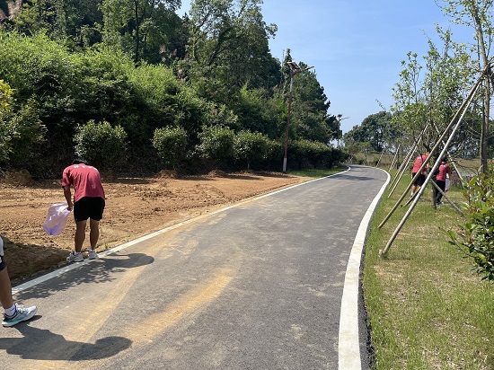 说明: C:\Users\Administrator\Desktop\ac米兰官方网站开展2022年大学生暑期“三下乡”社会实践活动（六）\ac米兰官方网站开展2022年大学生暑期“三下乡”社会实践活动（六）\2.jpg