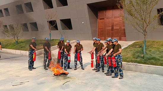 说明: C:\Users\Administrator\Desktop\ac米兰官方网站2022级新生军训圆满结束2022.10.8\ac米兰官方网站2022级新生军训圆满结束2022.10.8\4.jpg