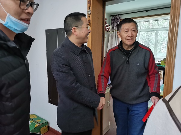 说明: C:\Users\Administrator\Desktop\ac米兰官方网站走访慰问离退休老同志\IMG_20210118_091713.jpg