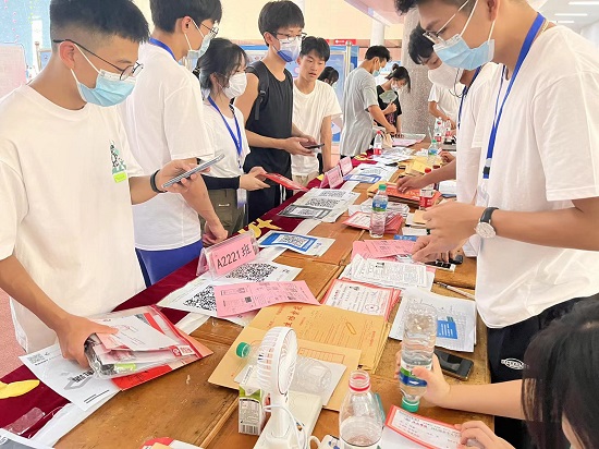 说明: C:\Users\Administrator\Desktop\ac米兰官方网站2022年迎新工作圆满结束2022.919\ac米兰官方网站2022年迎新工作圆满结束2022.919\3.jpg