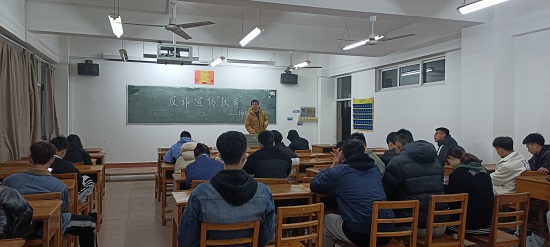 说明: C:\Users\Administrator\Desktop\ac米兰官方网站开展反诈宣传教育主题班会2022.3.21\775cebb5d8205e40dae0a5e7733f909.jpg