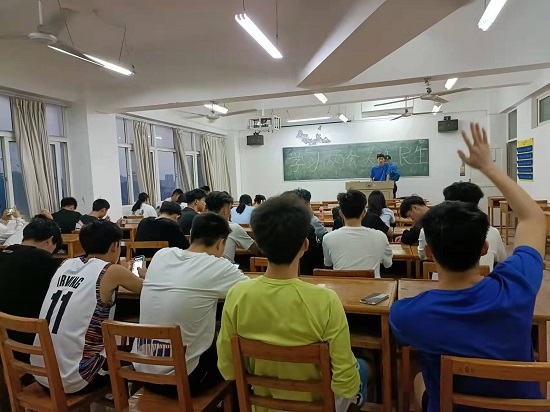 说明: C:\Users\Administrator\Desktop\ac米兰官方网站开展学习两会精神主题团日活动2022.3.15(1)\ac米兰官方网站开展学习两会精神主题团日活动2022.3.15\3.jpg